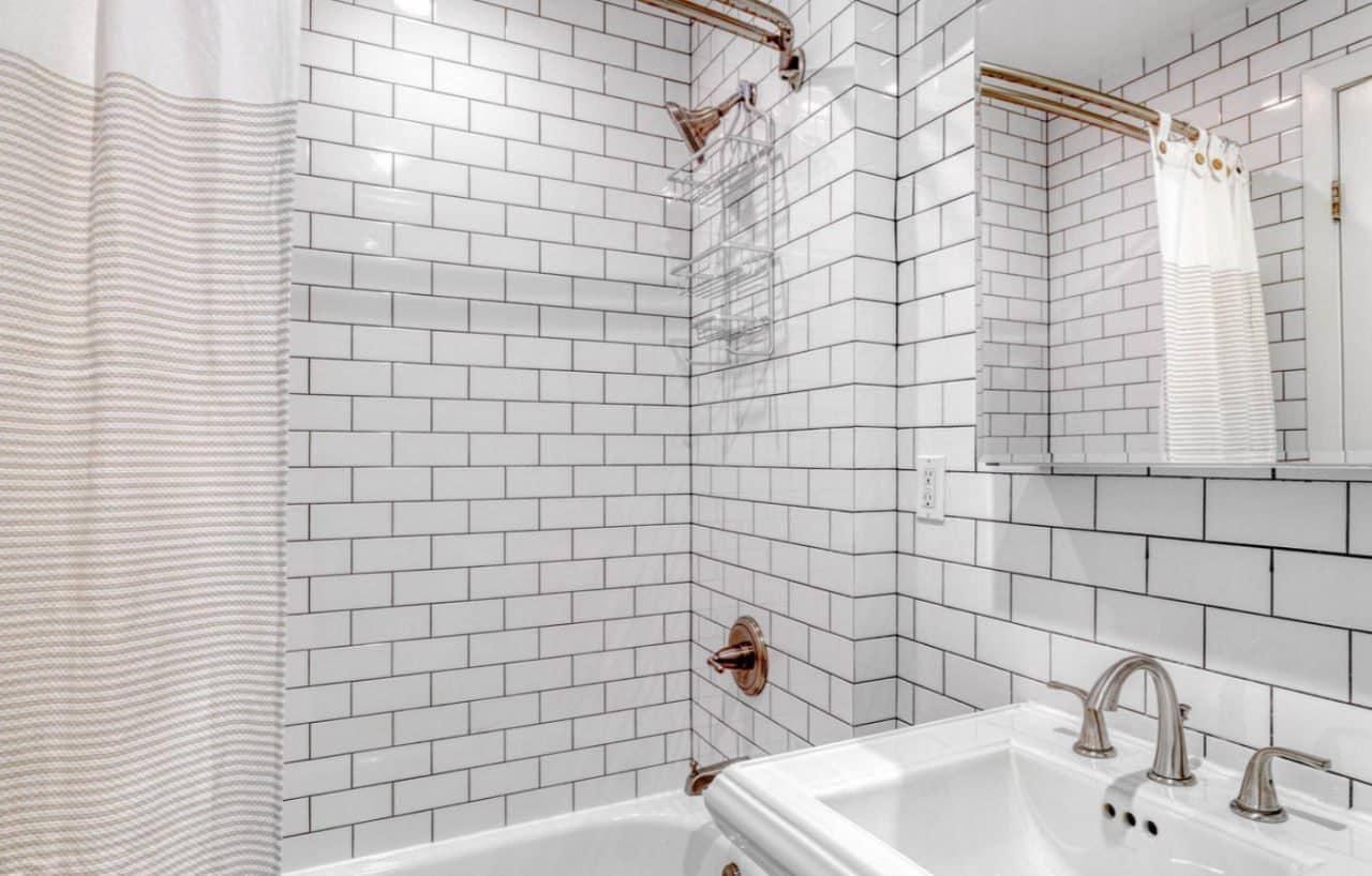 COZY ONE BEDROOM IN EAST-VILLAGE