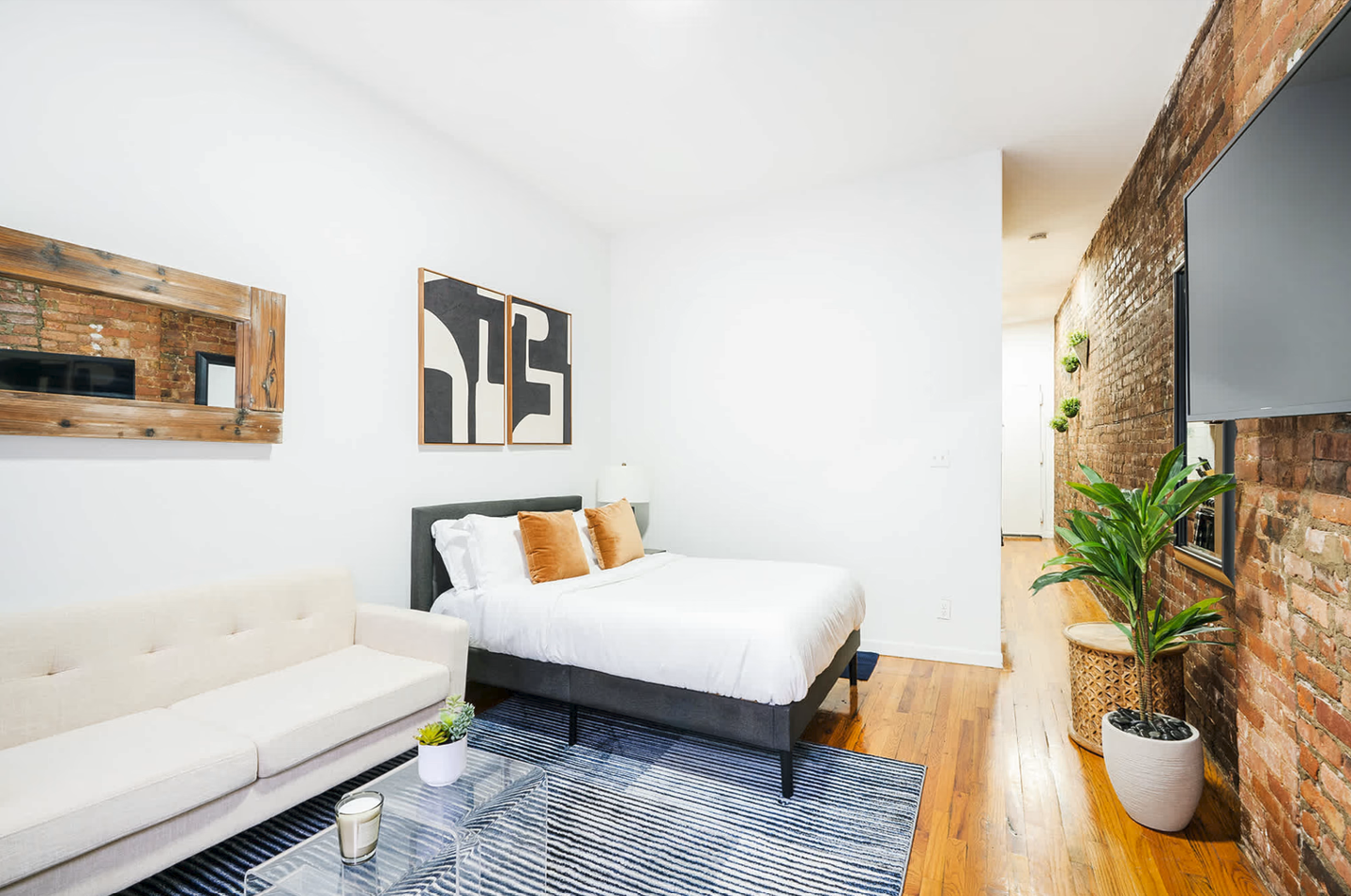 BEAUTIFUL STUDIO APT MIDTOWN